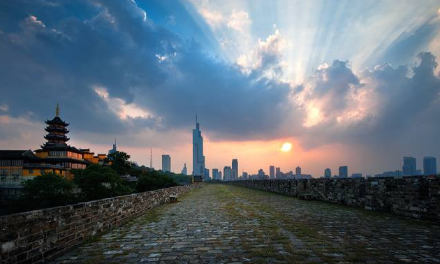 明城探幽，明樓閱江！